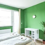 Nature Inspiration With Balcony & Grill Bbq In Mitte Central Station 10 Mins & Big Tv With Photo Lights Duisburg