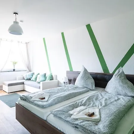 Nature Inspiration With Balcony & Grill Bbq In Mitte Central Station 10 Mins & Big Tv With Photo Lights شقة *