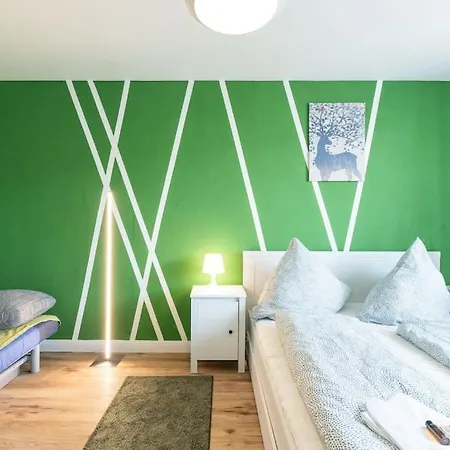 Nature Inspiration With Balcony & Grill Bbq In Mitte Central Station 10 Mins & Big Tv With Photo Lights * دوسبرغ