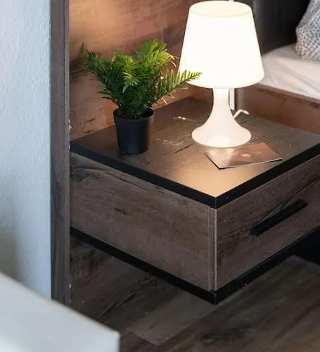 Nature Inspiration With Balcony & Grill Bbq In Mitte Central Station 10 Mins & Big Tv With Photo Lights Apartman *