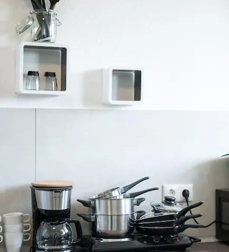 Apartman Nature Inspiration With Balcony & Grill Bbq In Mitte Central Station 10 Mins & Big Tv With Photo Lights *