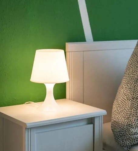 Apartman Nature Inspiration With Balcony & Grill Bbq In Mitte Central Station 10 Mins & Big Tv With Photo Lights