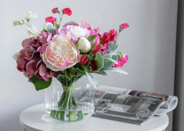 Nature Inspiration With Balcony & Grill Bbq In Mitte Central Station 10 Mins & Big Tv With Photo Lights Apartman Duisburg