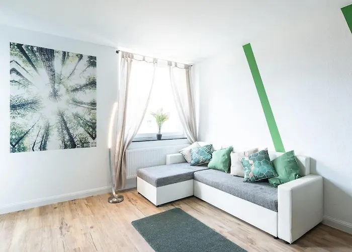 Nature Inspiration With Balcony & Grill Bbq In Mitte Central Station 10 Mins & Big Tv With Photo Lights